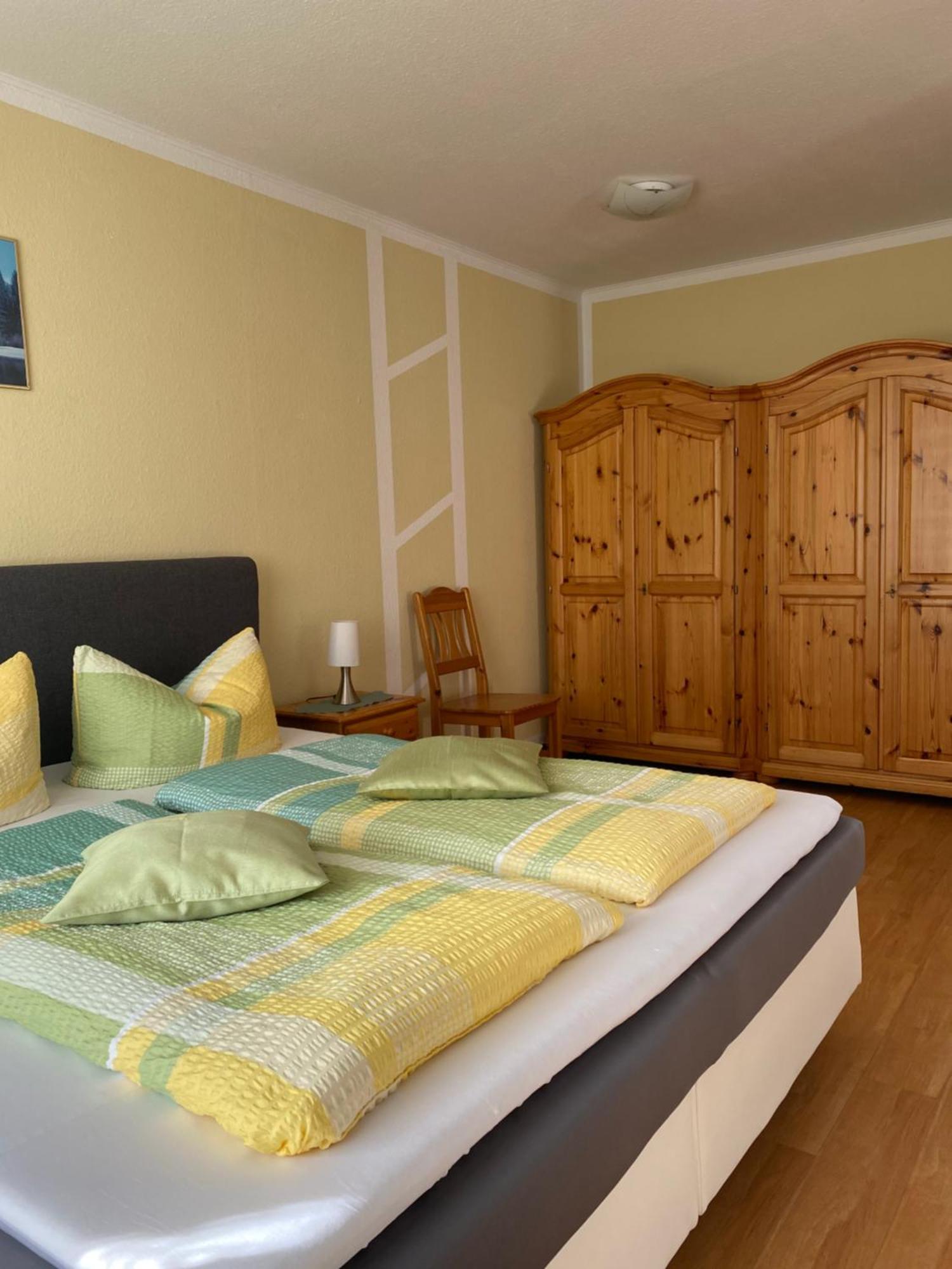 Hotel Am Schlosspark Маллин Номер фото